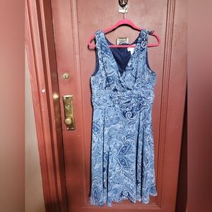 NorthStyle Women's Paisley Pattern Navy and White Dress Size 16